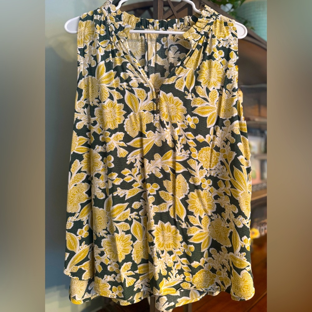 LOFT Women’s Tank Sleeveless Blouse Shirt Floral Pattern Size Large